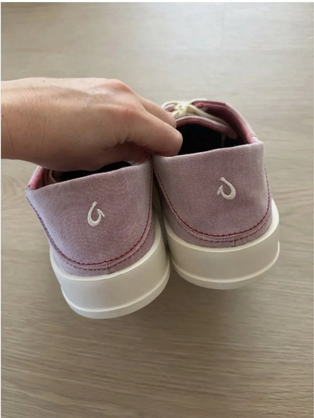 Olukai Tradewind Canvas Casual Sneakers Shoes Red Lava Men’s 9.5 NEW